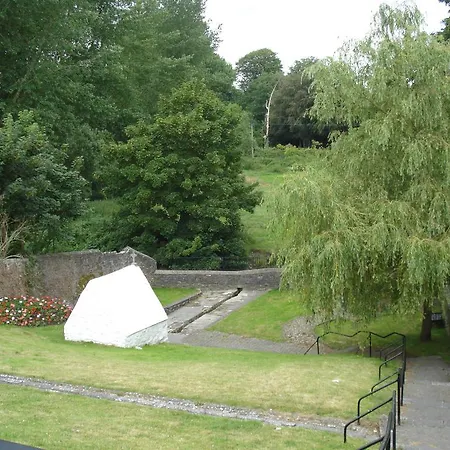 Bed and Breakfast Twin Oaks