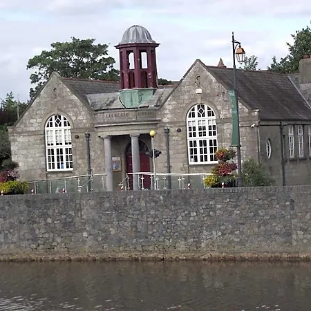 Twin Oaks 3* Kilkenny
