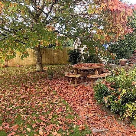 Twin Oaks 3*