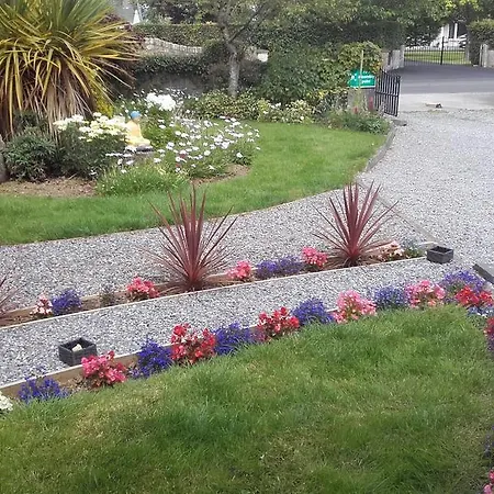 Bed and Breakfast Twin Oaks 3*