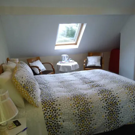 Twin Oaks Bed and Breakfast