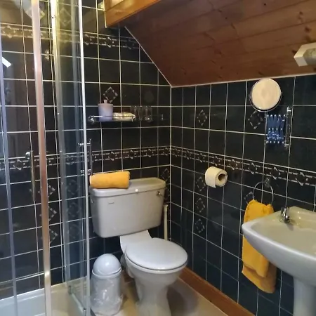 Twin Oaks Panzió 3*