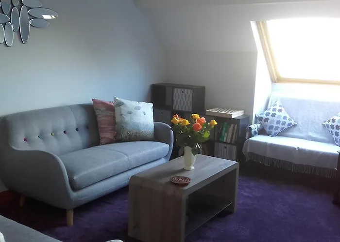 Twin Oaks Bed and breakfast